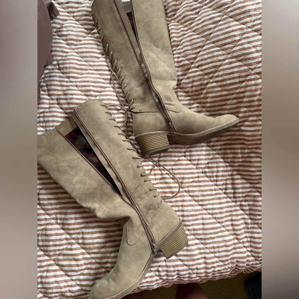 Eurosoft Tan Knee-High Women's Boots